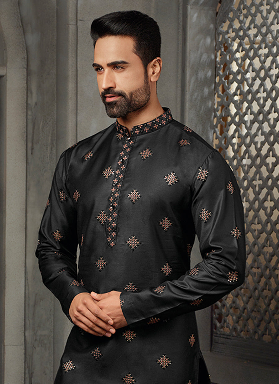 Elegant Black Silk Kurta with Intricate Embroidered Work
