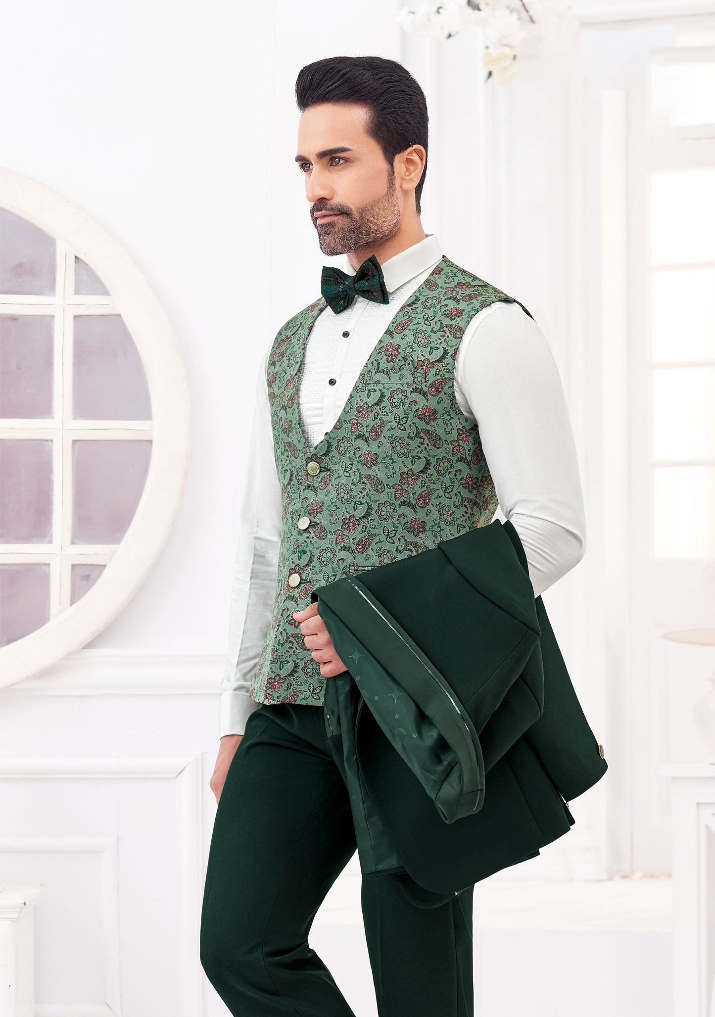 Guerrilla Forest Three-Piece Suit Set - Refined Elegance in Deep Green