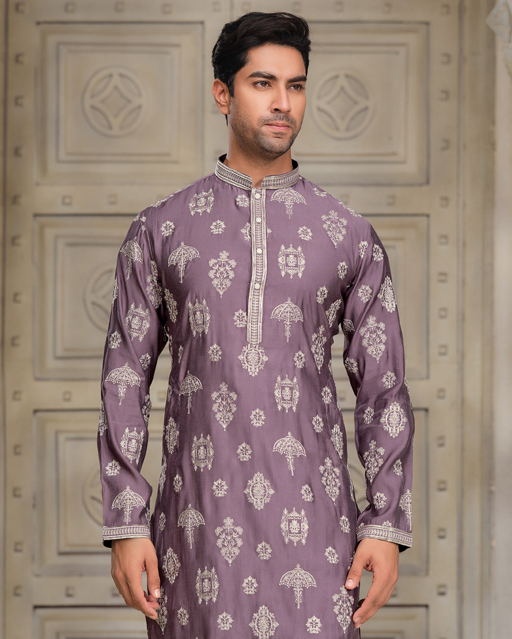 Artiste Silk Kurta - Embroidered Elegance