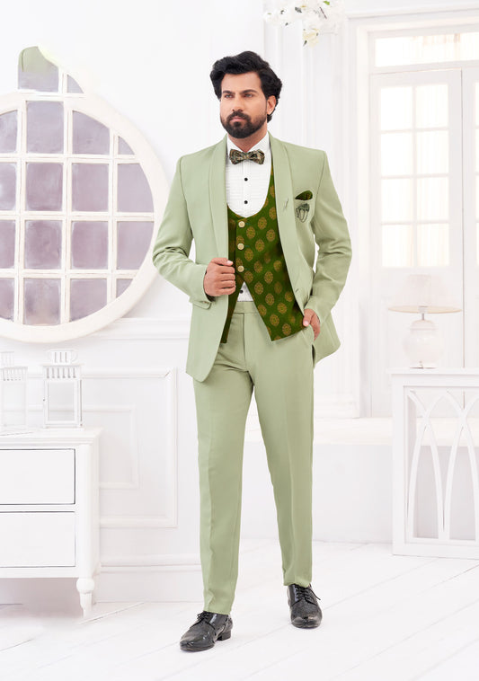 Three-Piece Suit Set in Tender Green with Dark Olive Koti