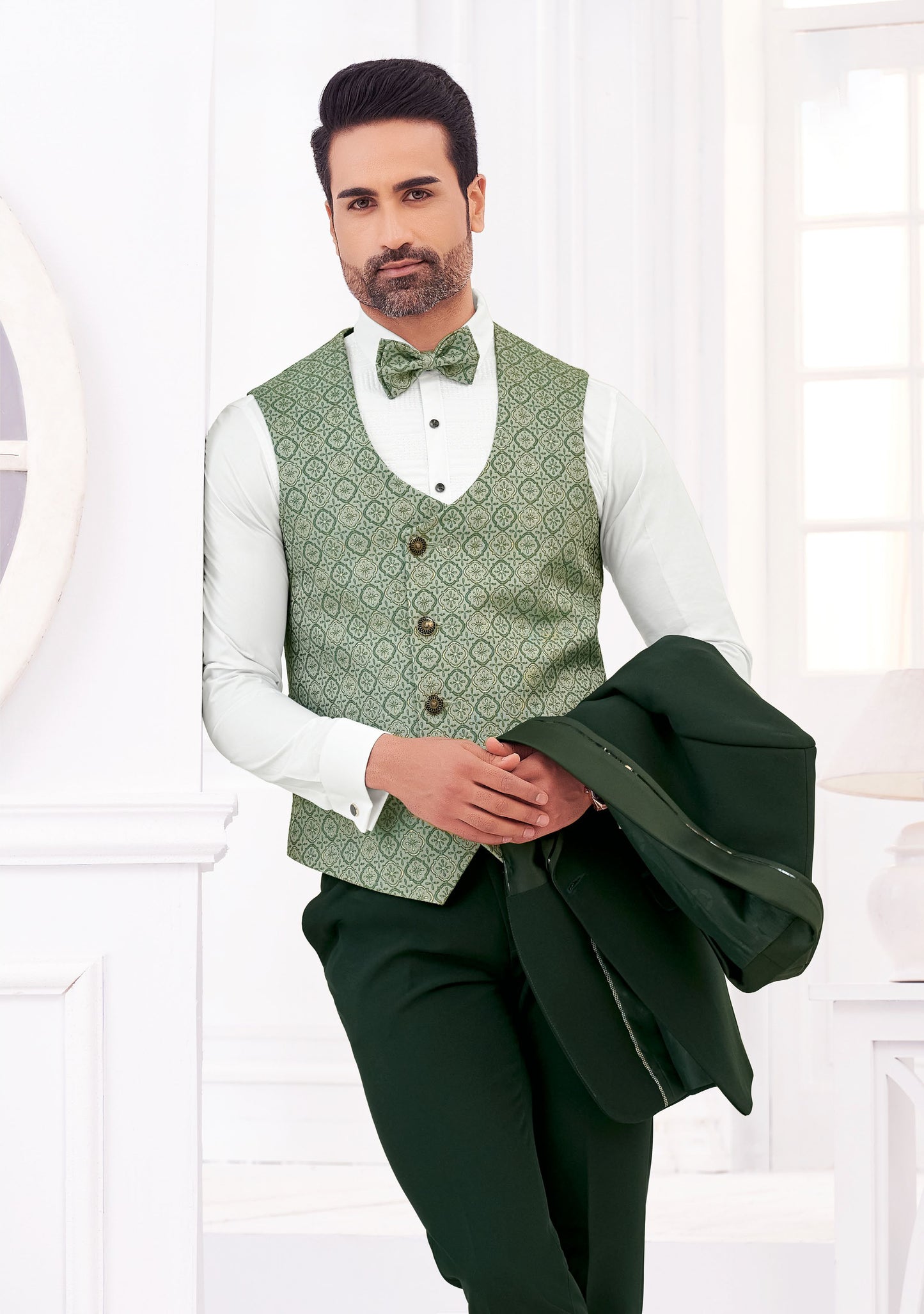 Cardin Green 3-Piece Suit Set - Timeless Elegance in Rich Green
