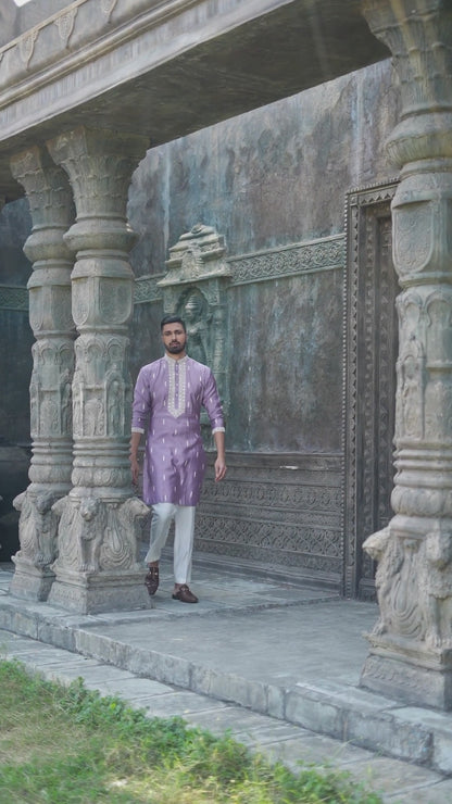 Lavender Silk Kurta with Intricate Embroidered Detailing